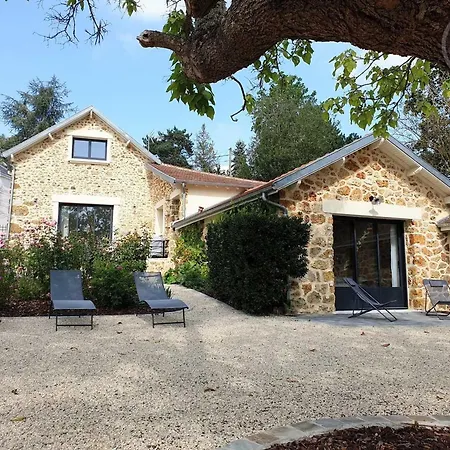 Εξοχικό σπίτι De Charme A Senlisse: Confort De Gamme, Parc Arbore, Cheminee, Wifi Gratuit, Proche Chateaux - Fr-1-527-9 Senlisse
